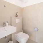 Pet Friendly In Porec