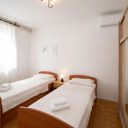 Semesterbostad Luxurious In *