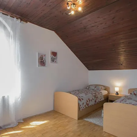 Semesterbostad Luxurious In
